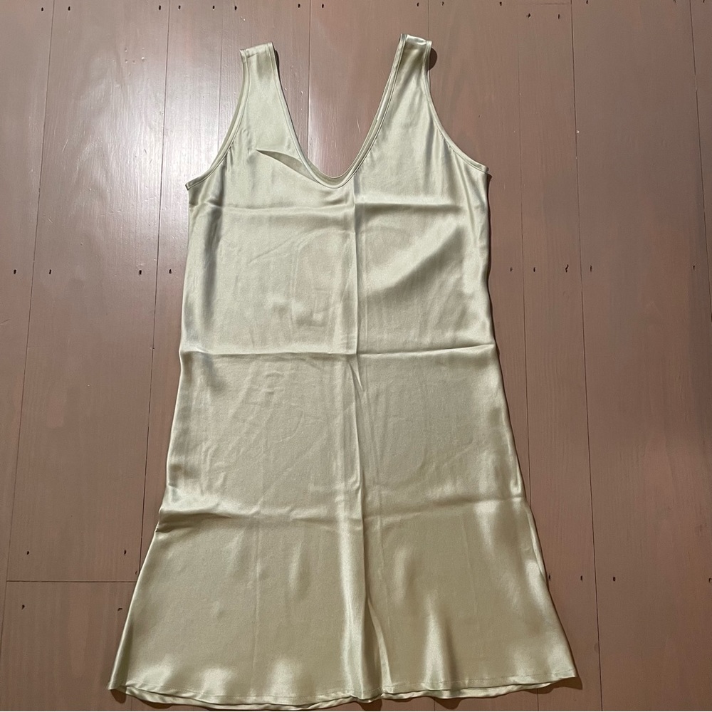 Light green 100% silk vneck dress